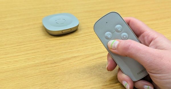 How to Use the Phonak Roger Table Microphone Remote Control
